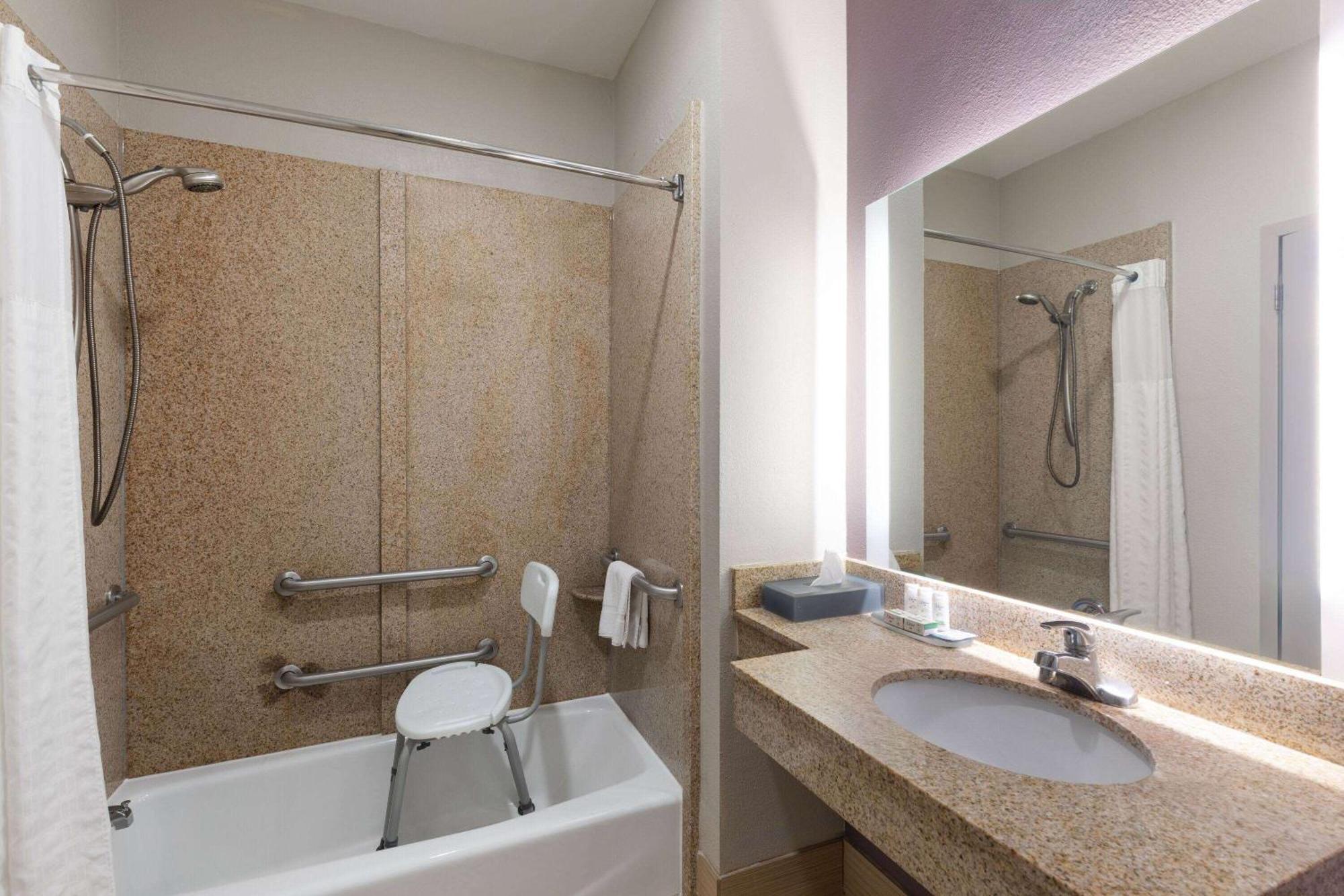 La Quinta By Wyndham Snellville - Stone Mountain Εξωτερικό φωτογραφία